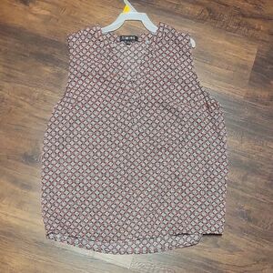 Timing Women's Red and White Patterned Top